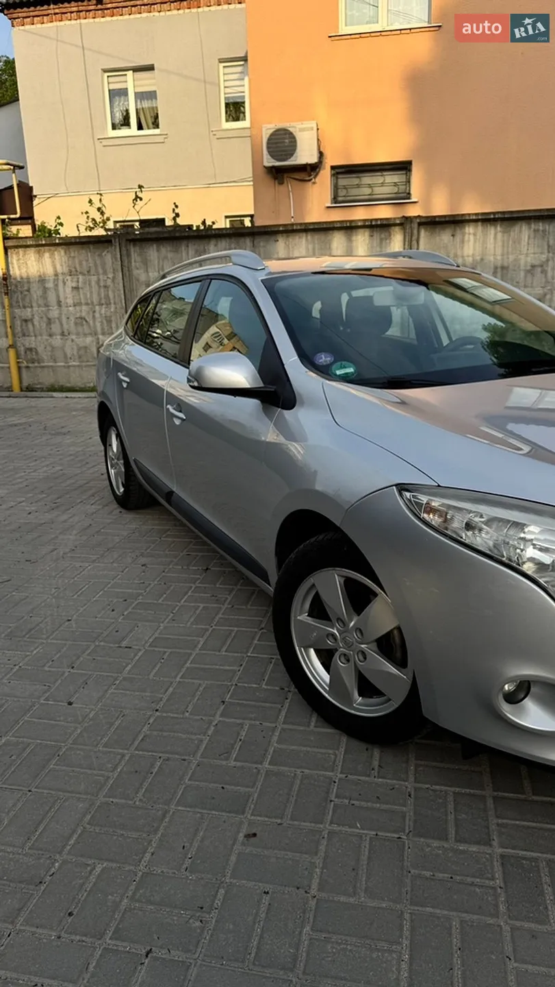 2010 Renault Megane - мініатюра 13