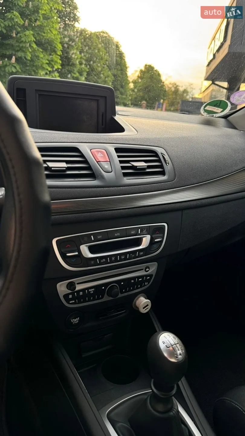 2010 Renault Megane - мініатюра 15