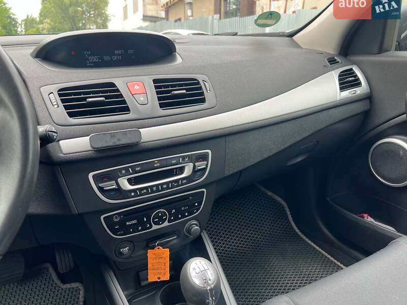 Хэтчбек Renault Megane 2008 в Киеве