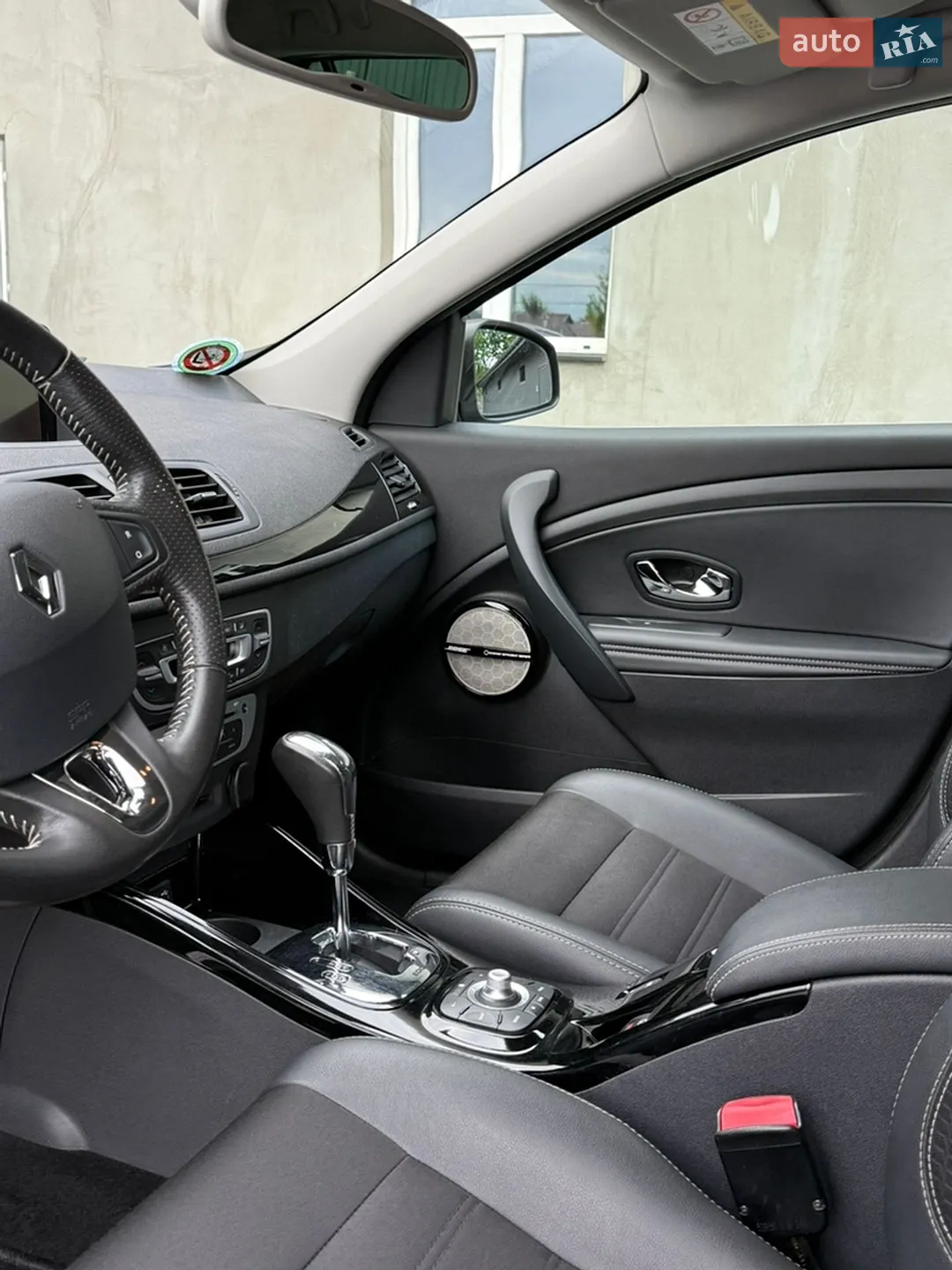 2015 Renault Megane - мініатюра 157