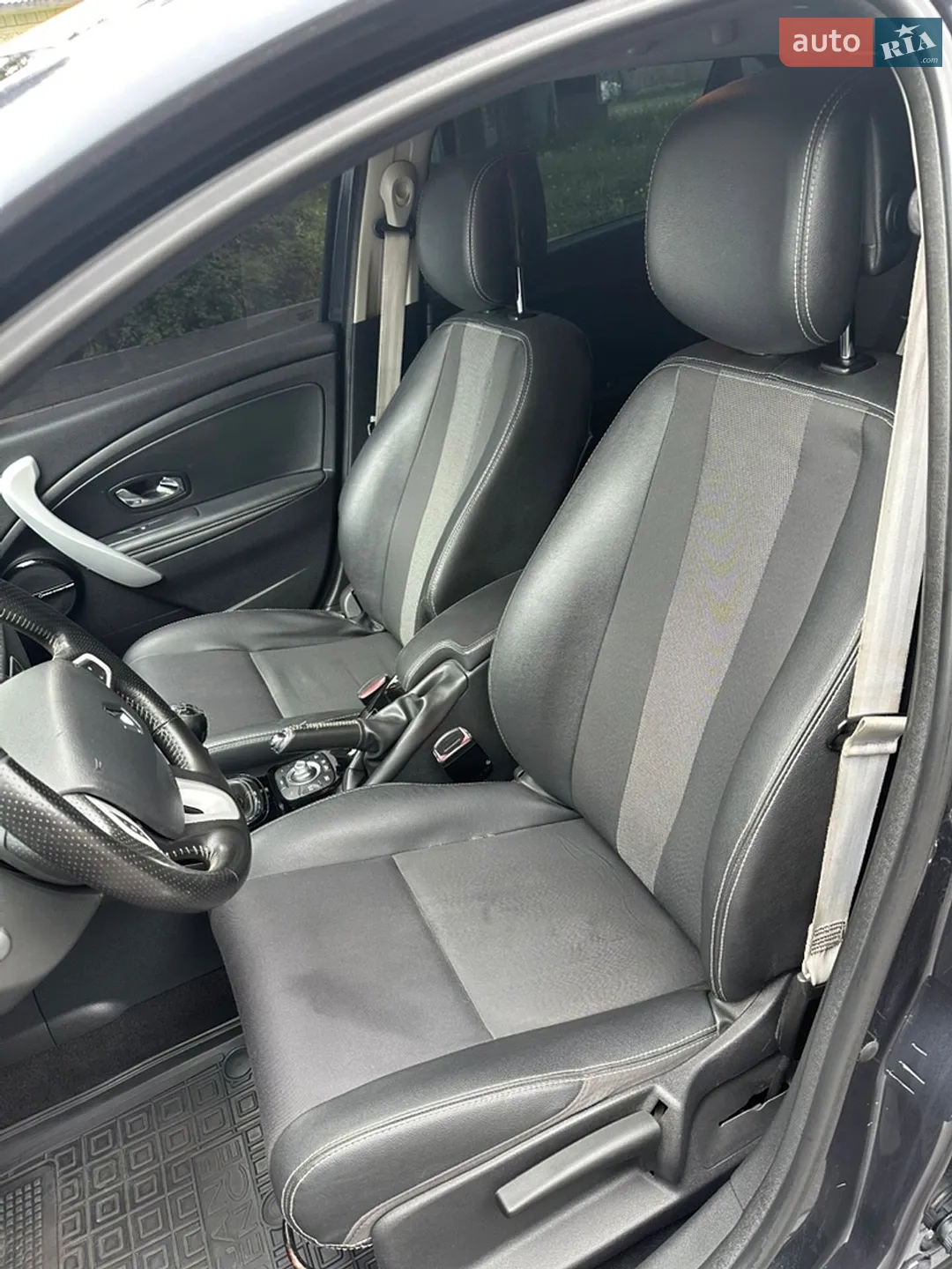 2012 Renault Megane - мініатюра 28