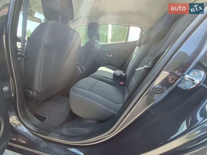 Хэтчбек Renault Megane 2014 в Дубно фото 30 Хэтчбек Renault Megane 2014 в Дубно
