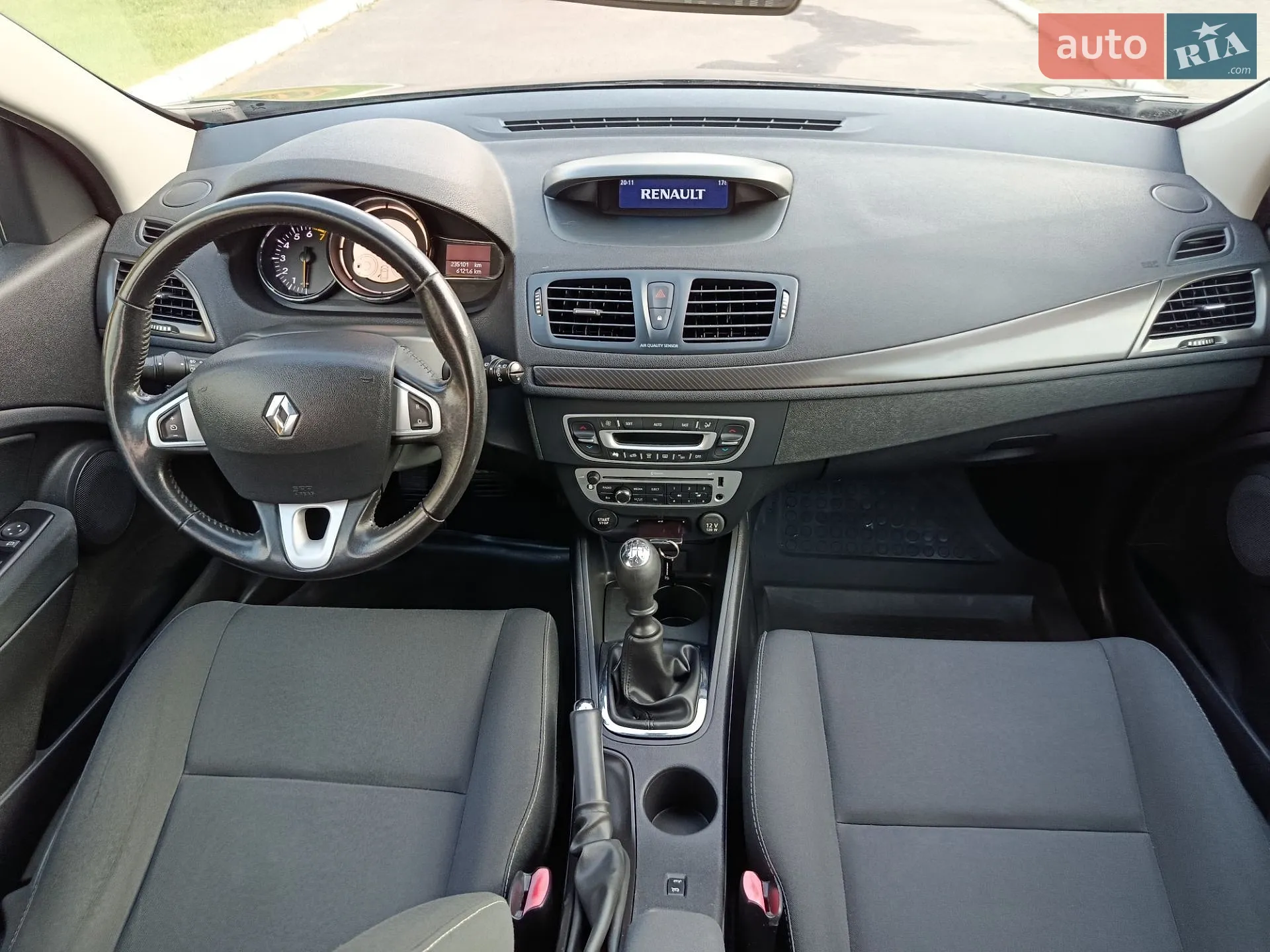 2012 Renault Megane - мініатюра 23