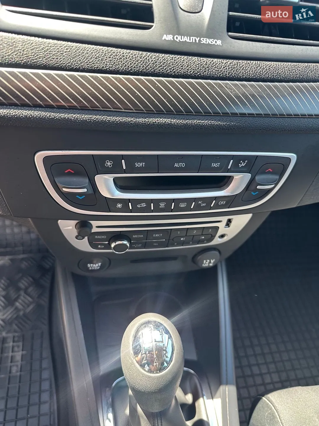 2013 Renault Megane - мініатюра 21