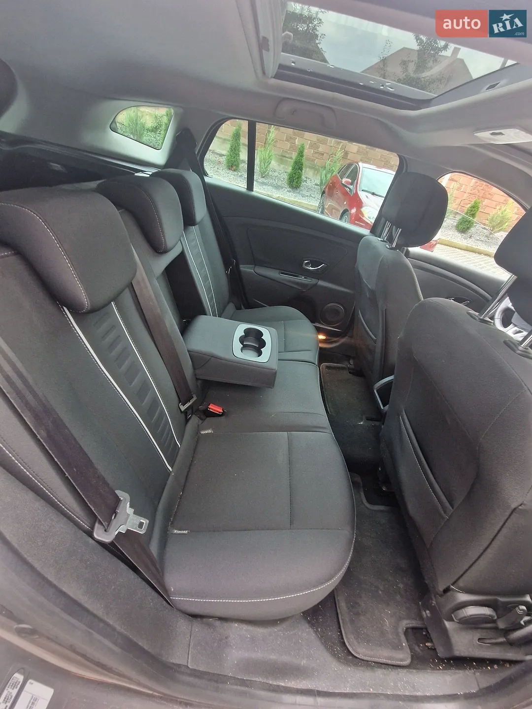 2012 Renault Megane - мініатюра 11