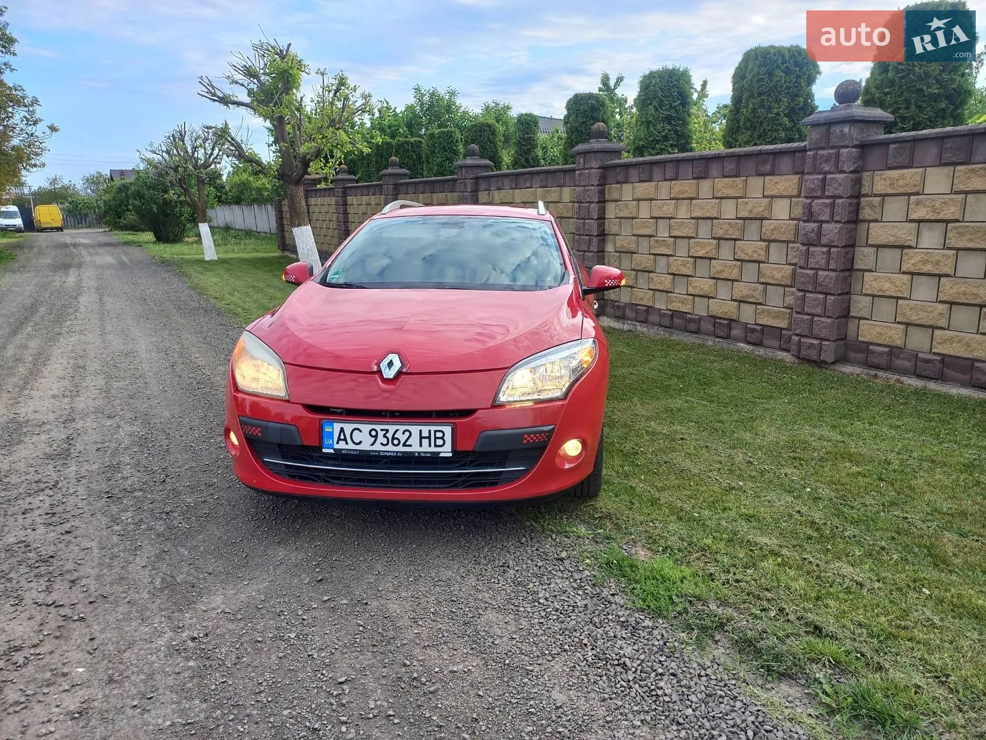 2010 Renault Megane - мініатюра 2