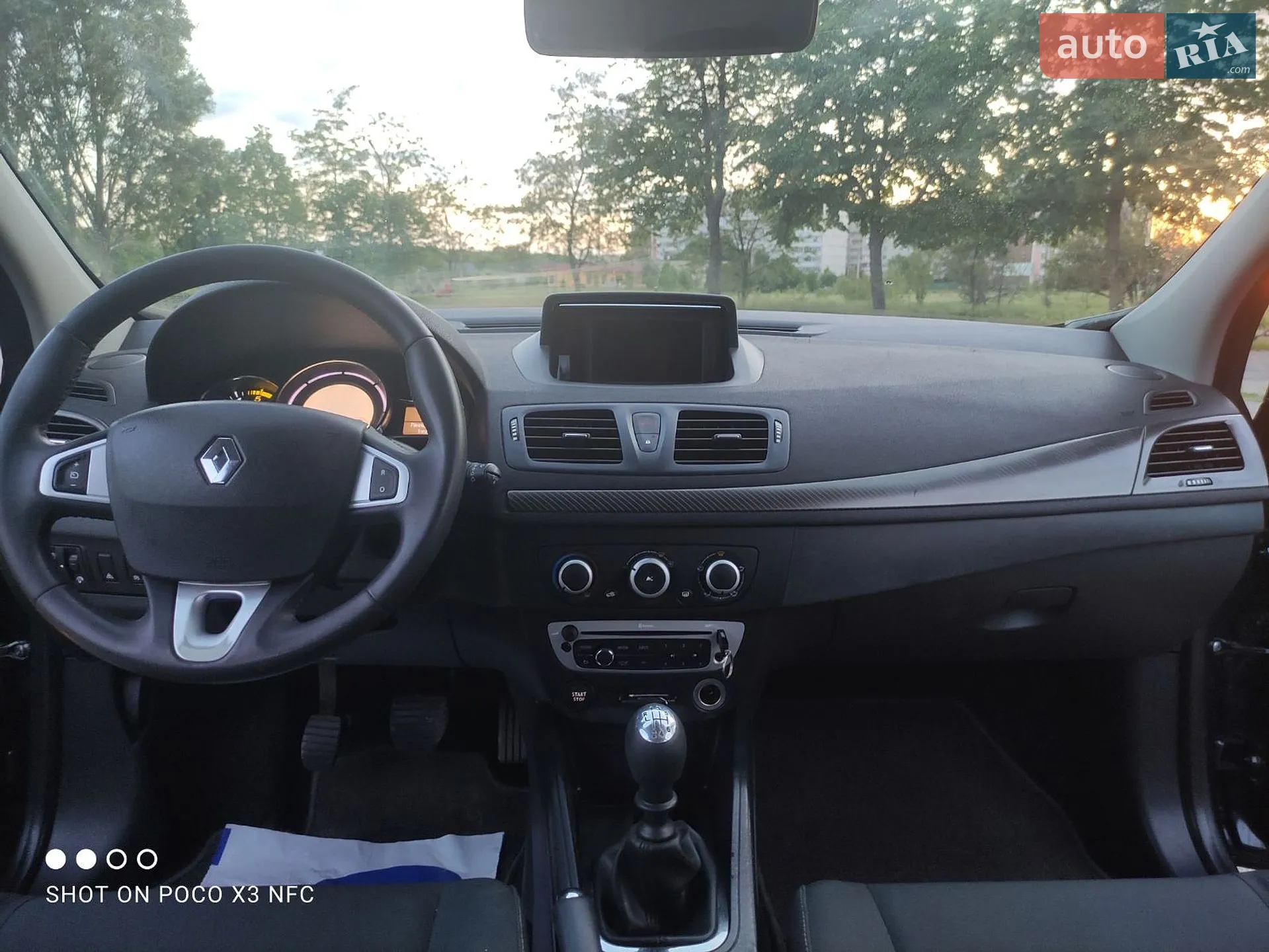 2012 Renault Megane - мініатюра 25