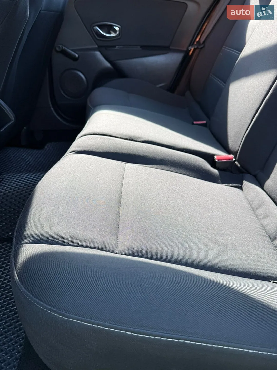 2014 Renault Megane - мініатюра 28