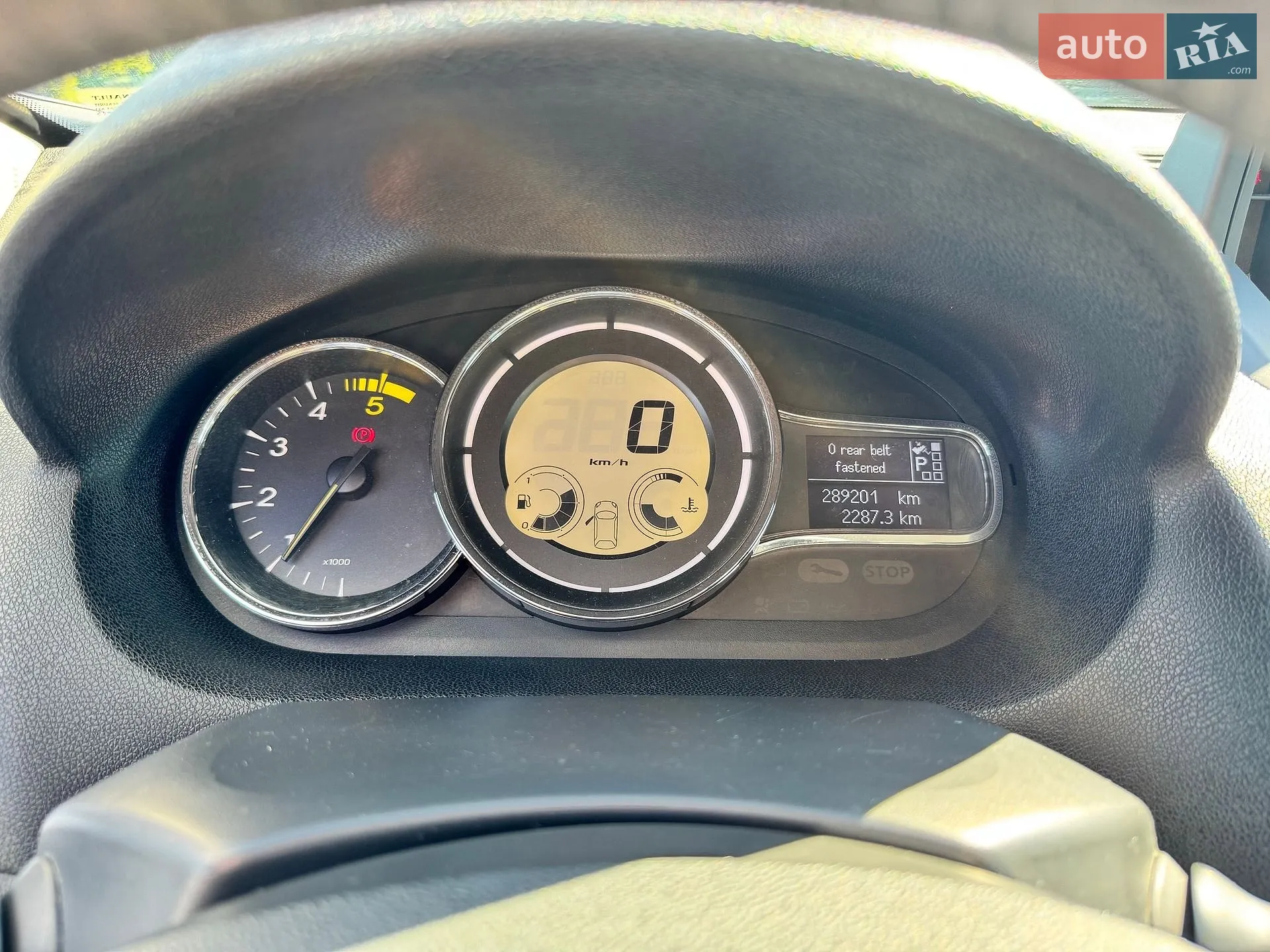 2010 Renault Megane - мініатюра 12