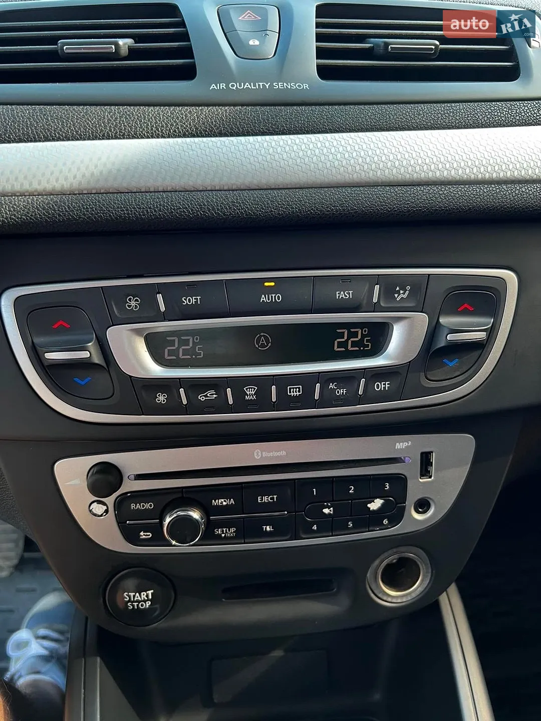 2012 Renault Megane - мініатюра 11
