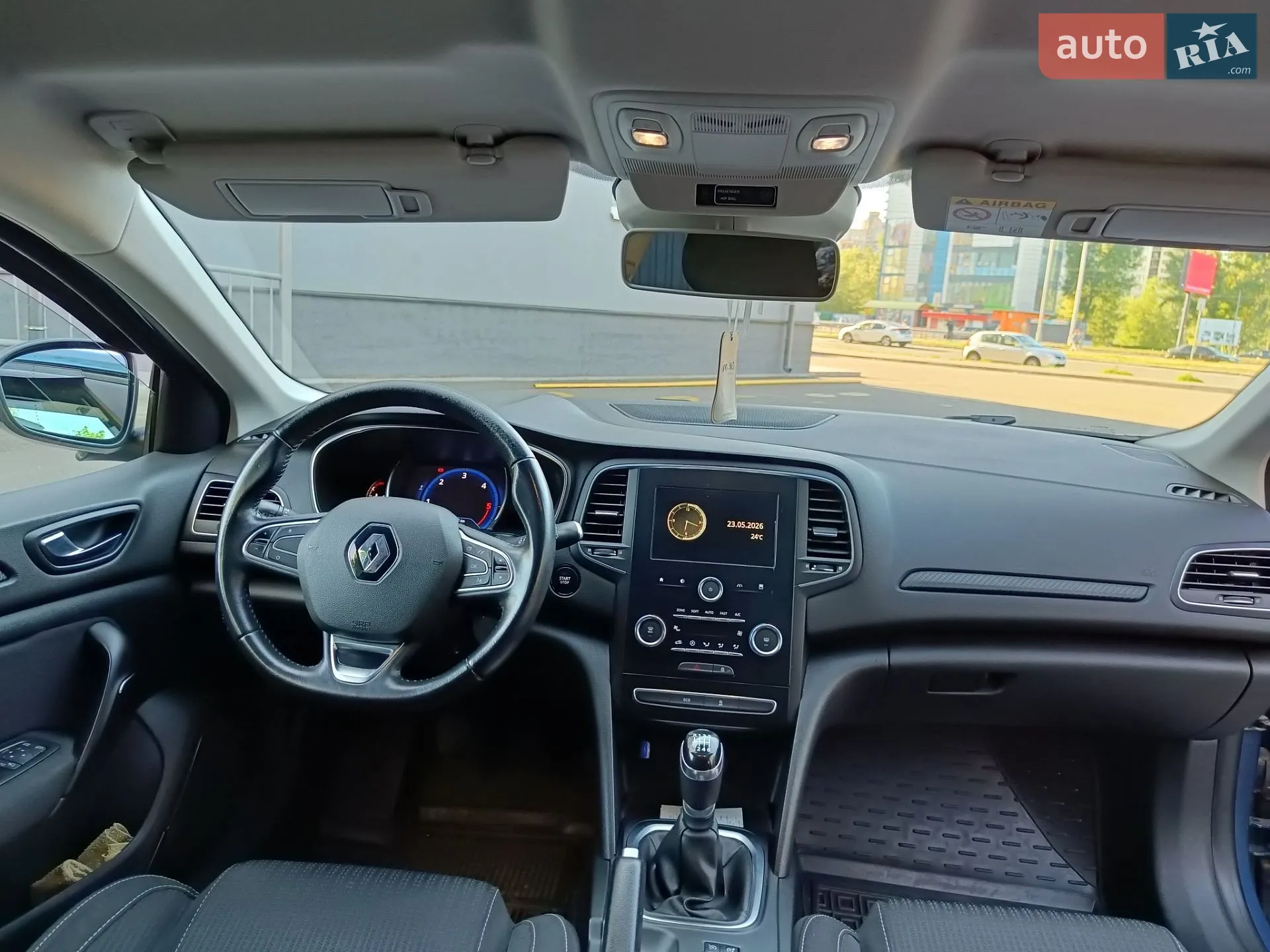 2017 Renault Megane - мініатюра 8