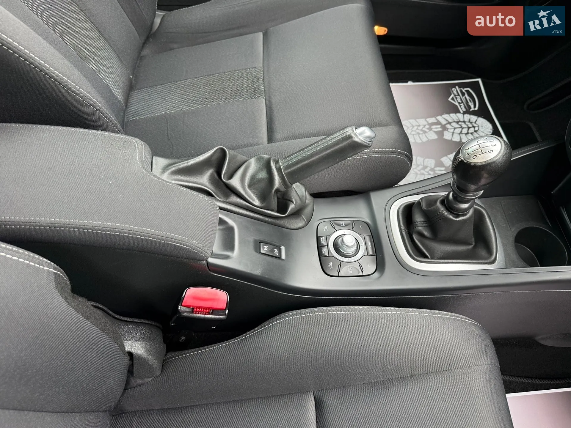 2012 Renault Megane - мініатюра 21