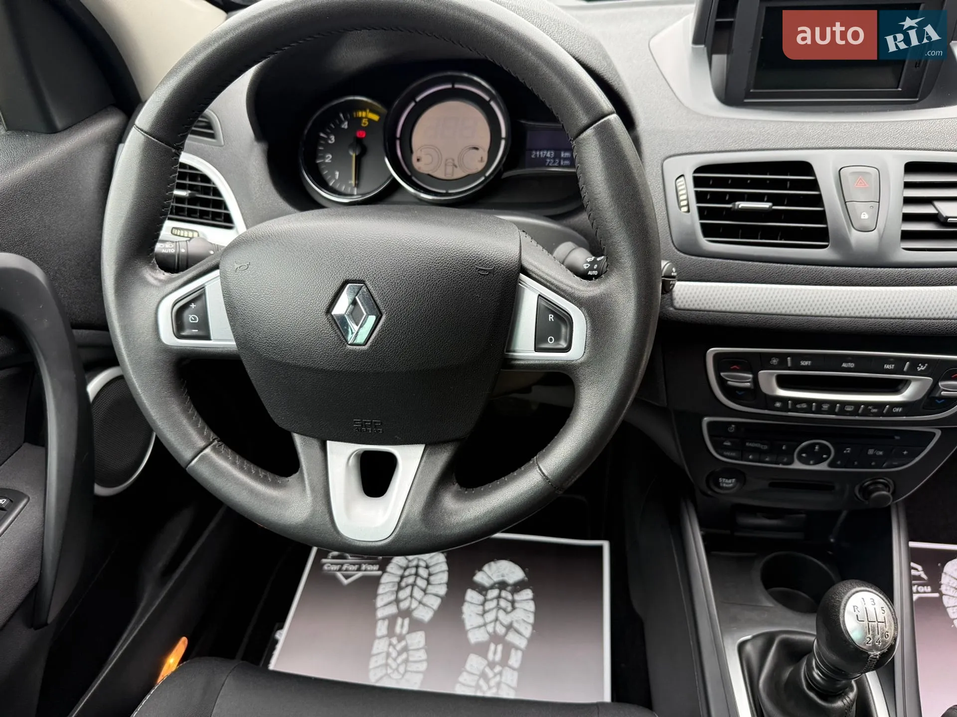 2012 Renault Megane - мініатюра 27