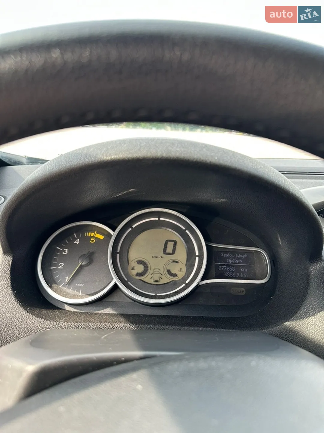 2010 Renault Megane - мініатюра 38