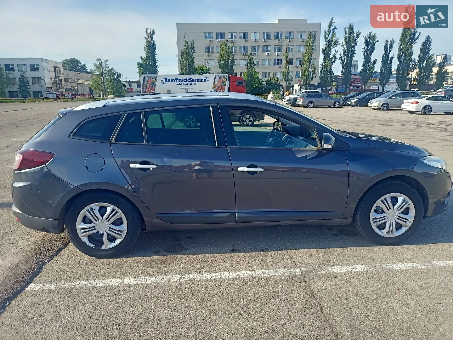 2010 Renault Megane - мініатюра 11
