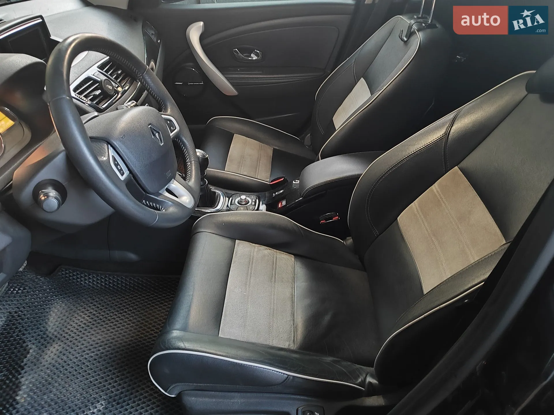 2012 Renault Megane - мініатюра 16