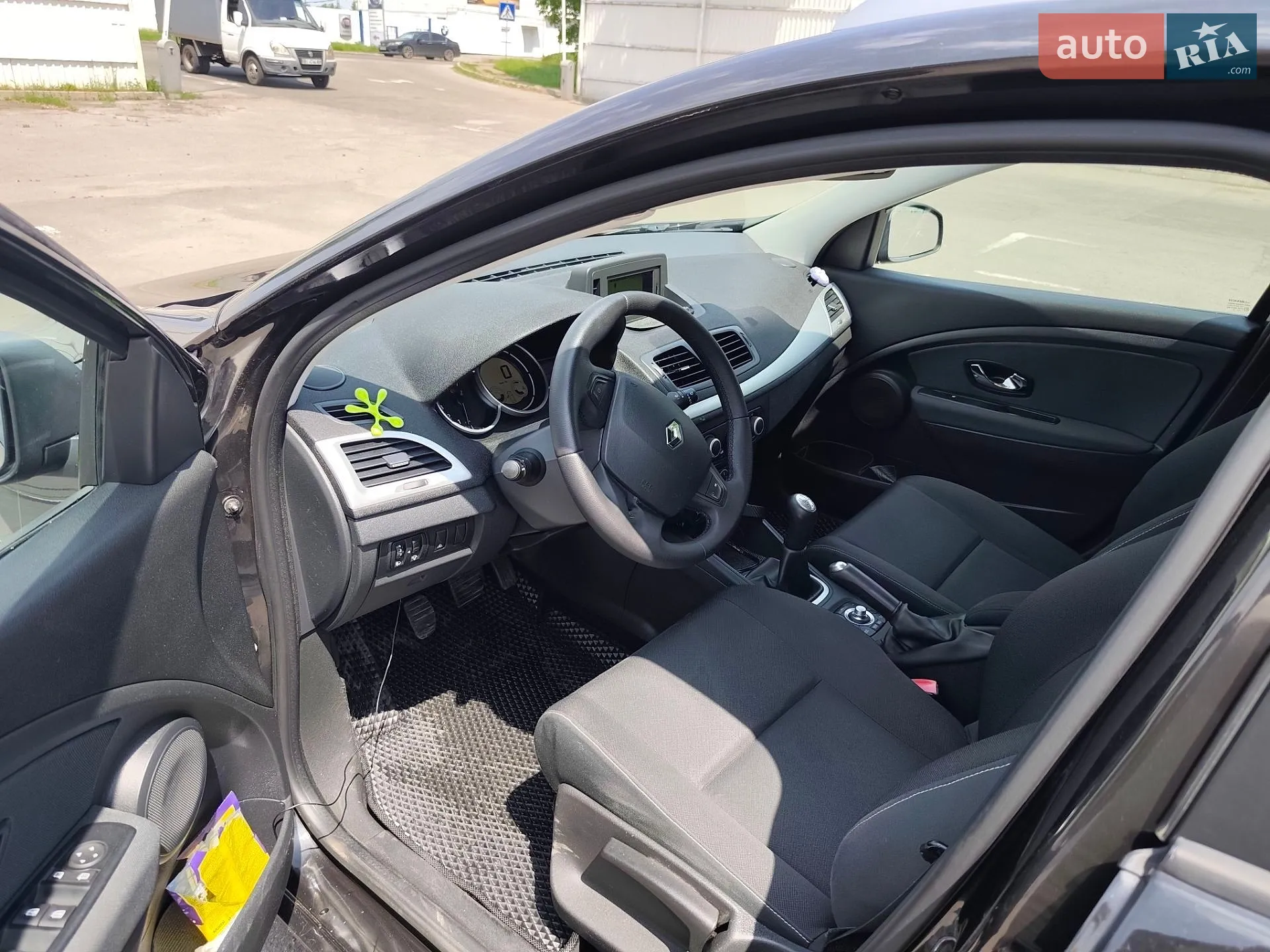 2010 Renault Megane - мініатюра 15