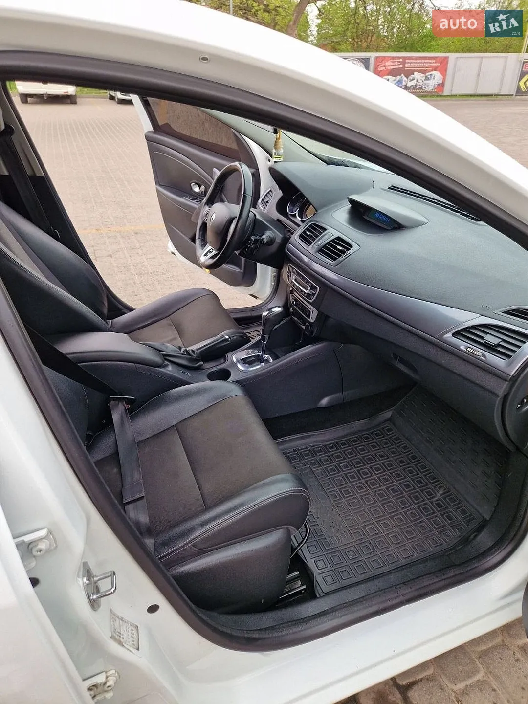 2015 Renault Megane - мініатюра 10