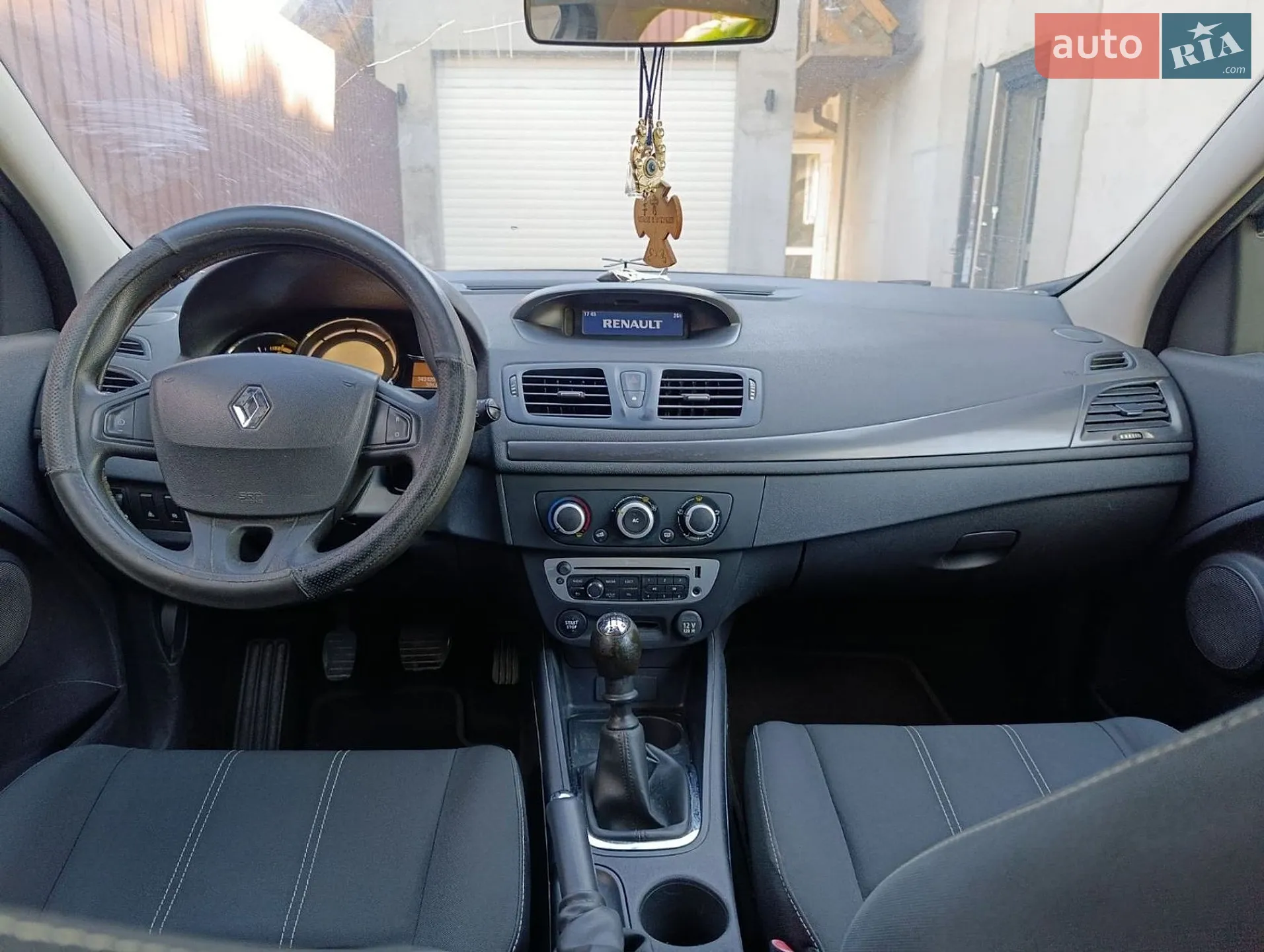 2013 Renault Megane - мініатюра 25