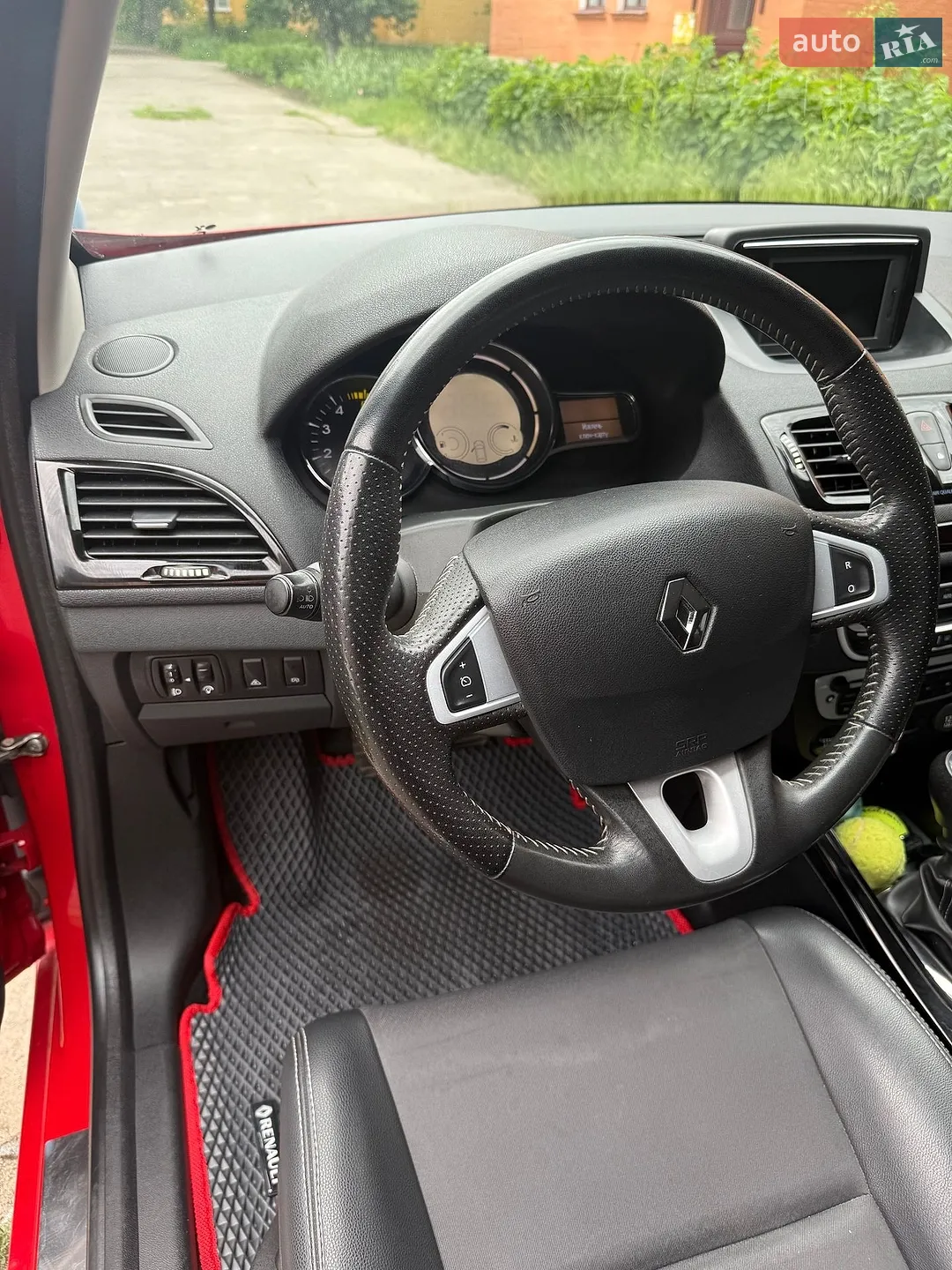 2012 Renault Megane - мініатюра 16