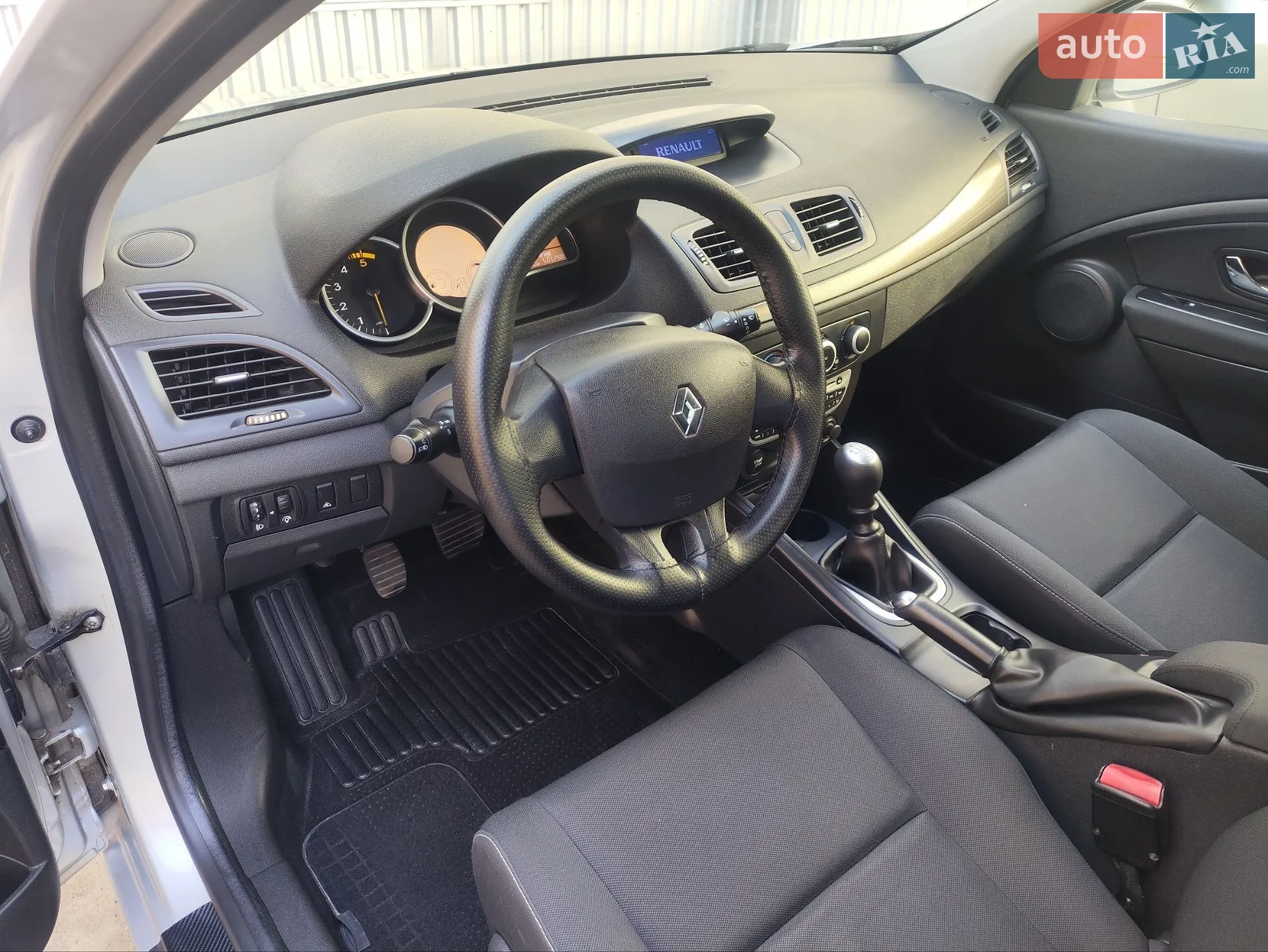 2012 Renault Megane - мініатюра 19