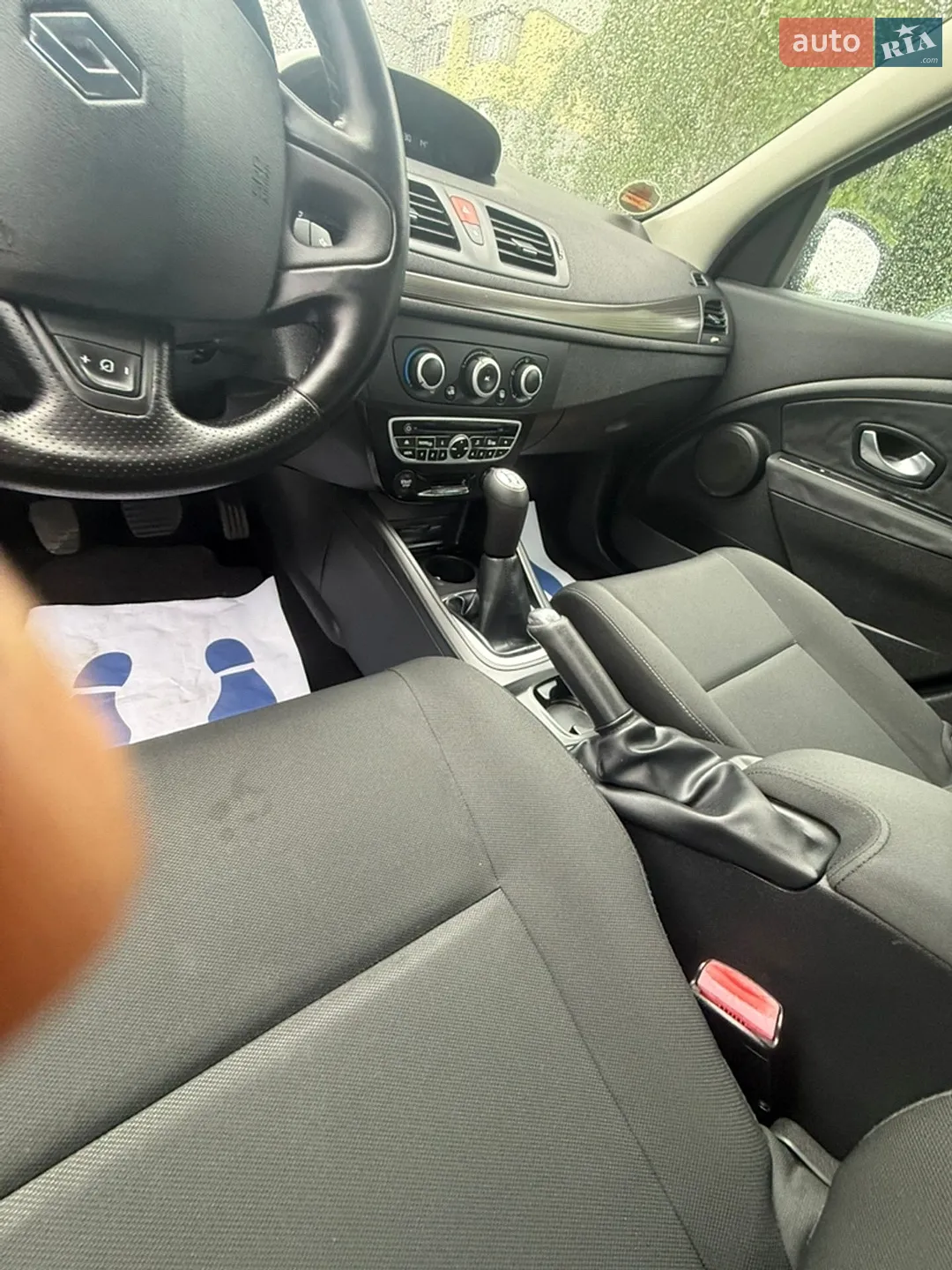 2010 Renault Megane - мініатюра 14