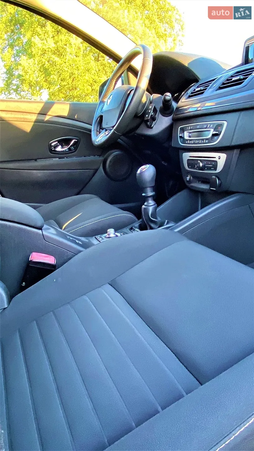2015 Renault Megane - мініатюра 39