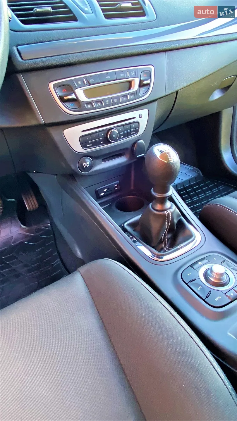 2015 Renault Megane - мініатюра 36