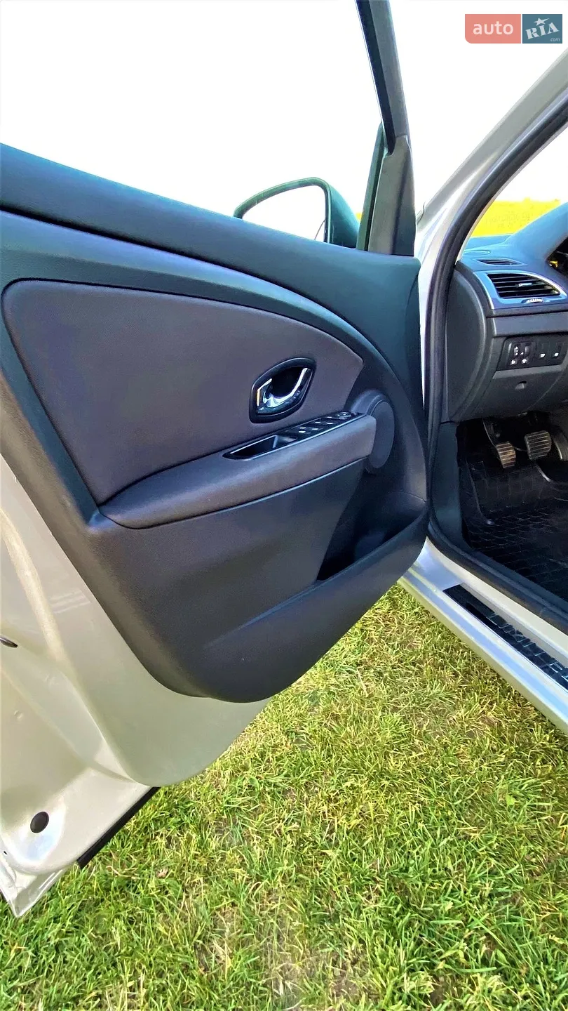 2015 Renault Megane - мініатюра 23