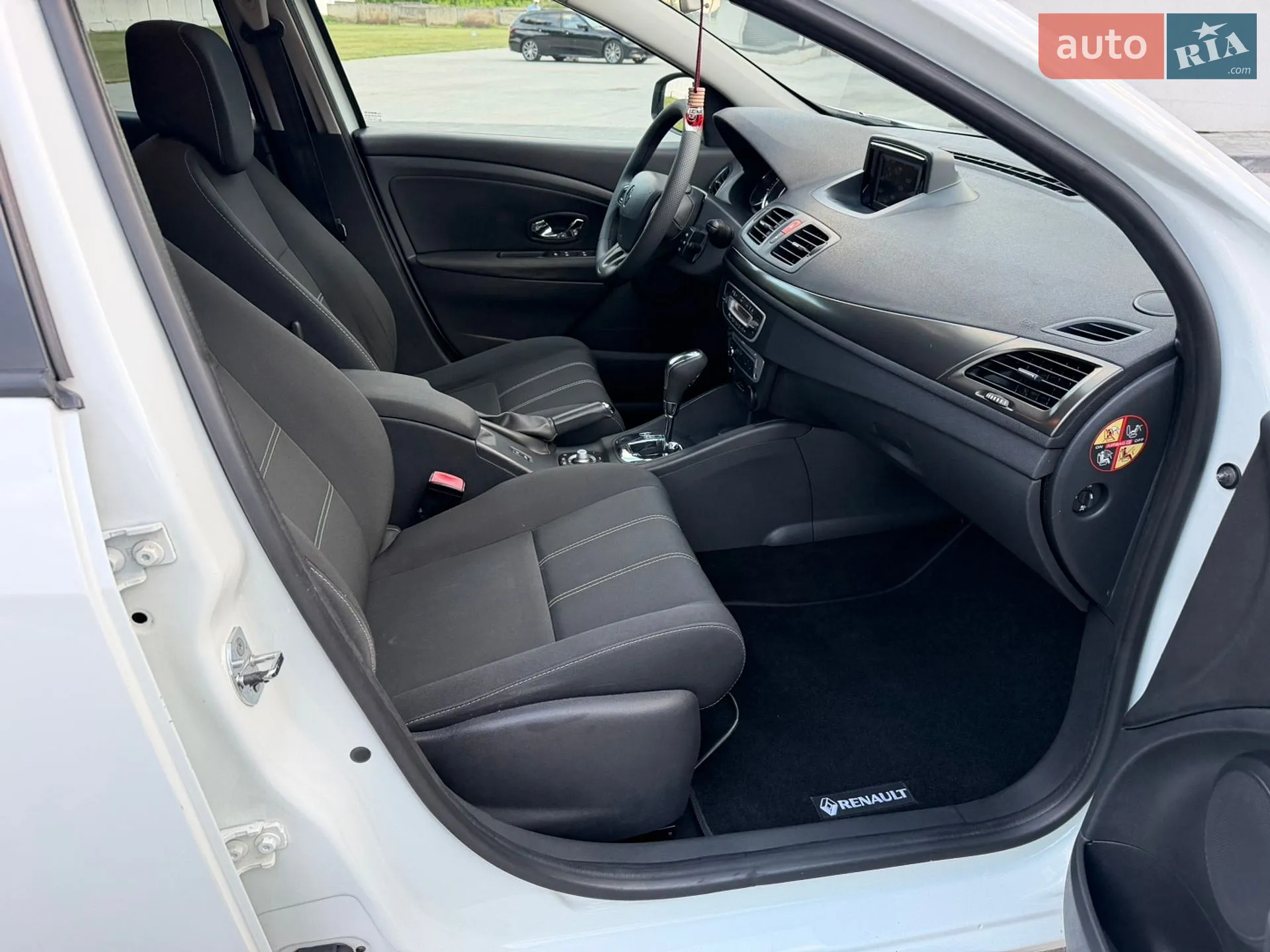 2013 Renault Megane - мініатюра 71