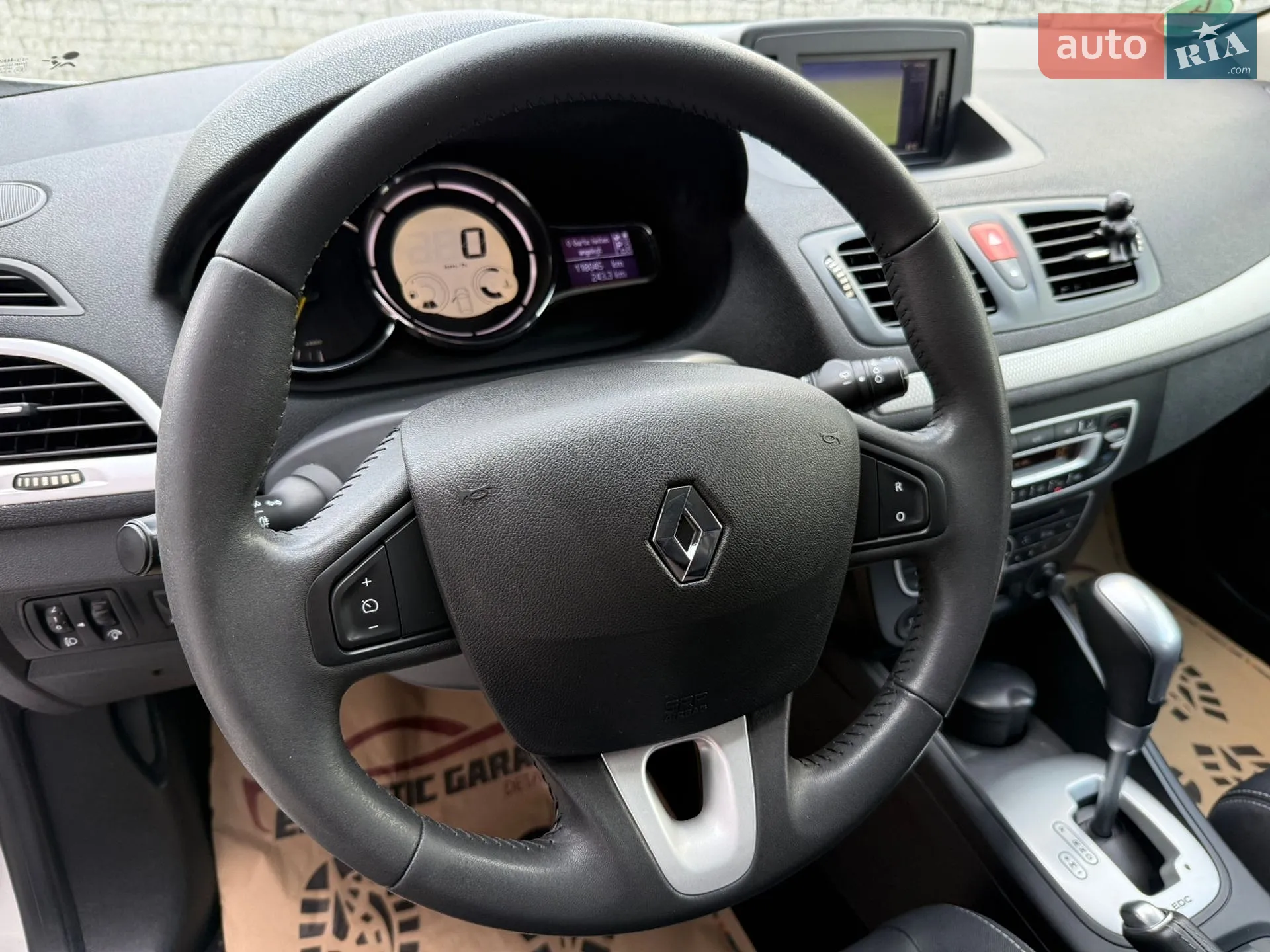 2010 Renault Megane - мініатюра 13