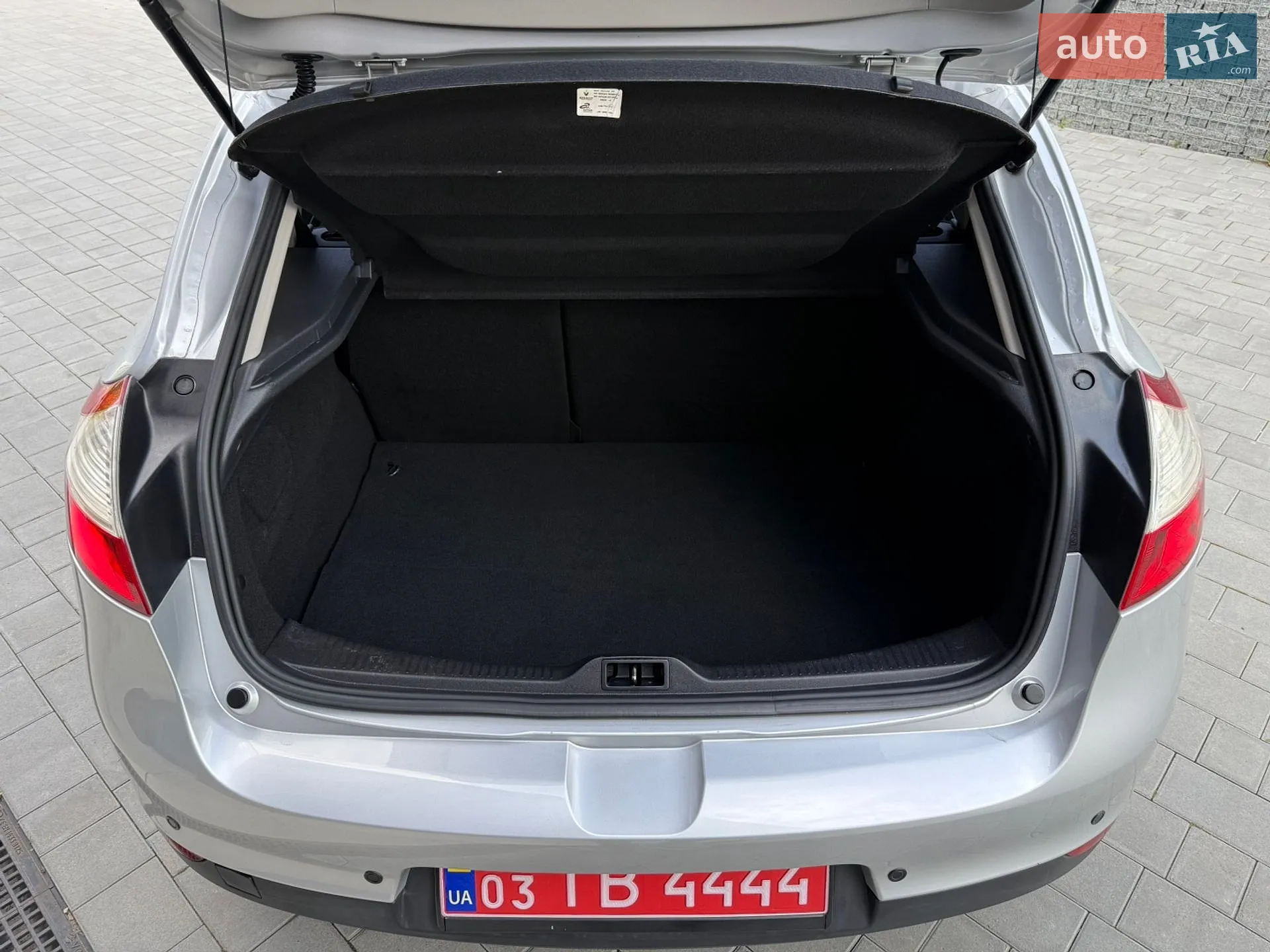 2010 Renault Megane - мініатюра 23