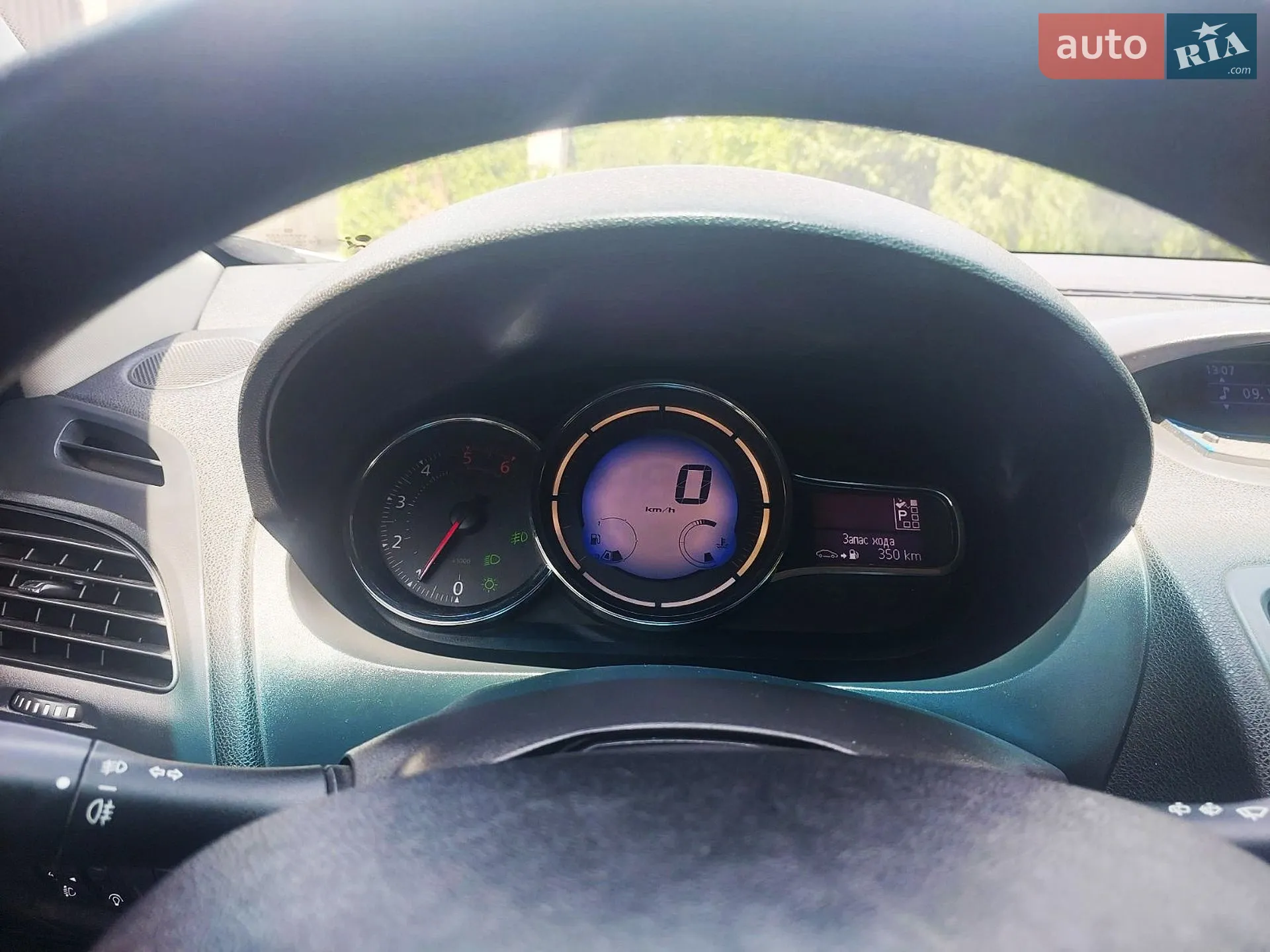 2013 Renault Megane - мініатюра 9