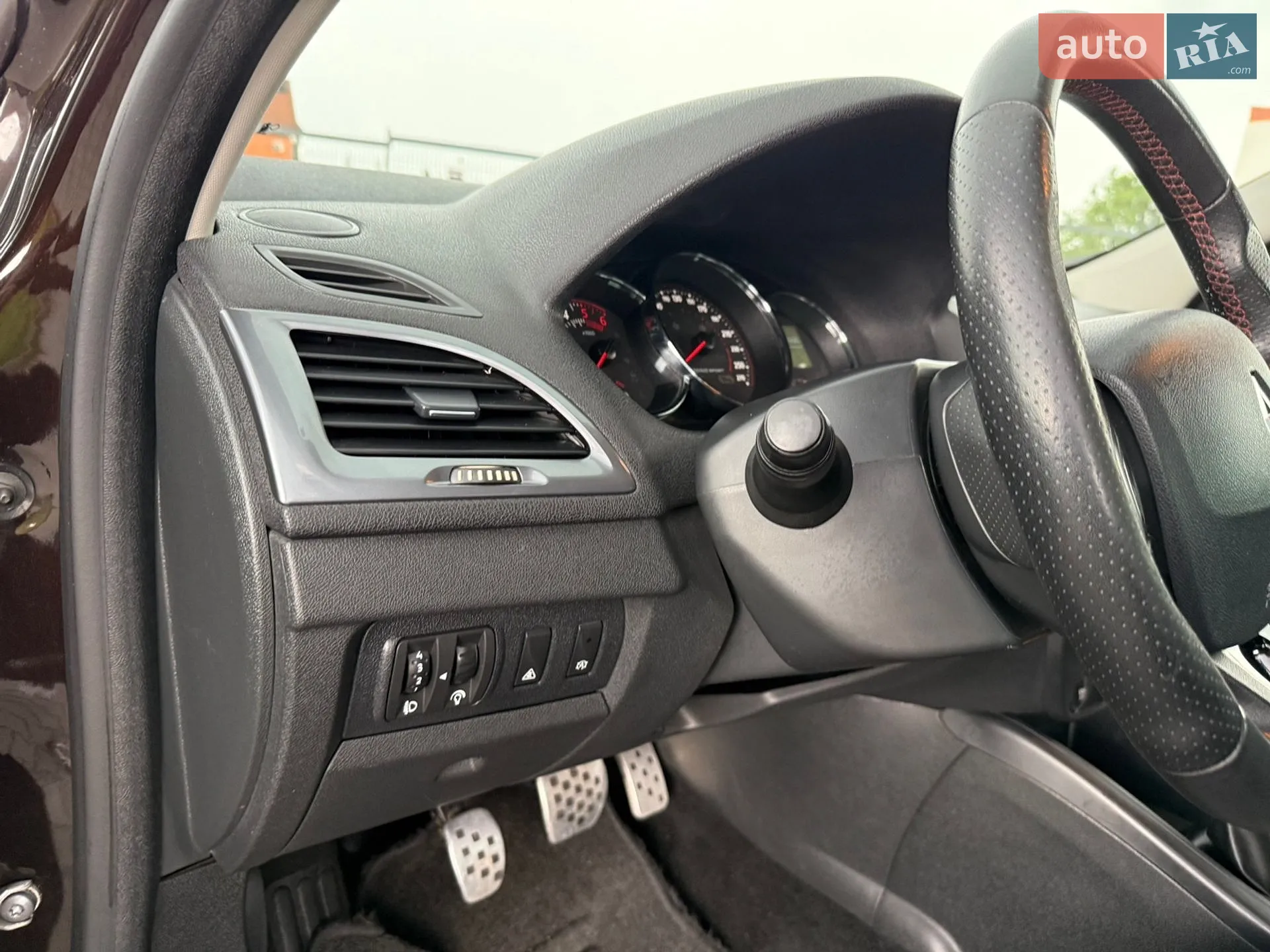 2013 Renault Megane - мініатюра 31