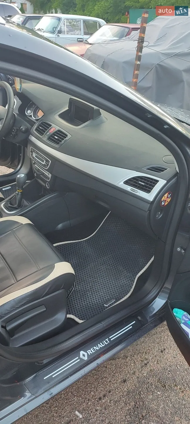 2010 Renault Megane - мініатюра 17