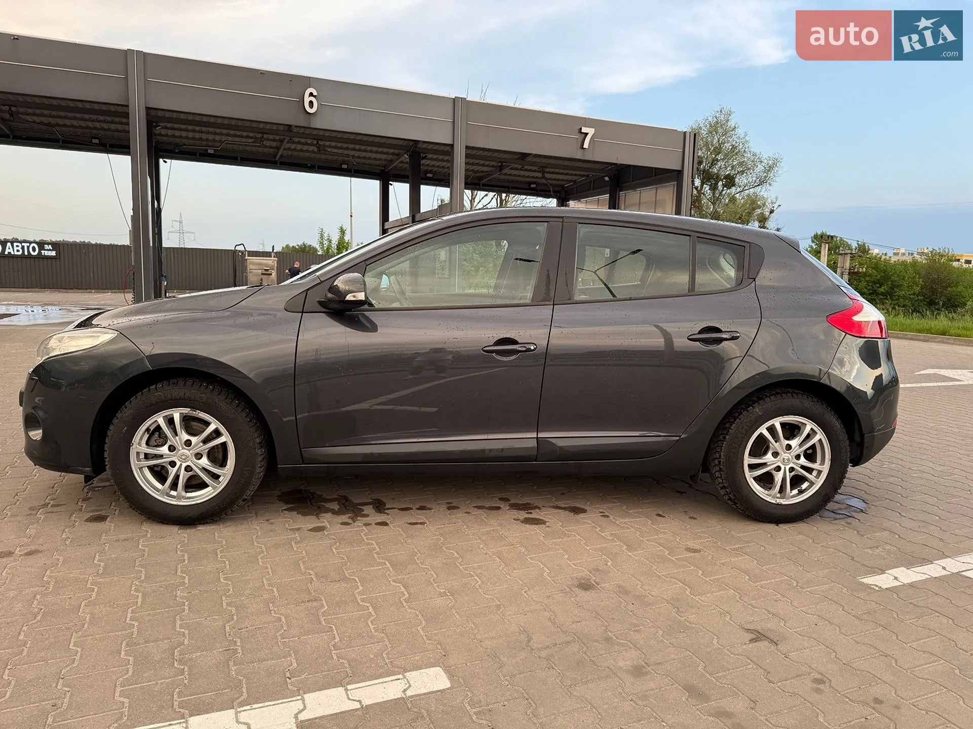 2010 Renault Megane - мініатюра 15