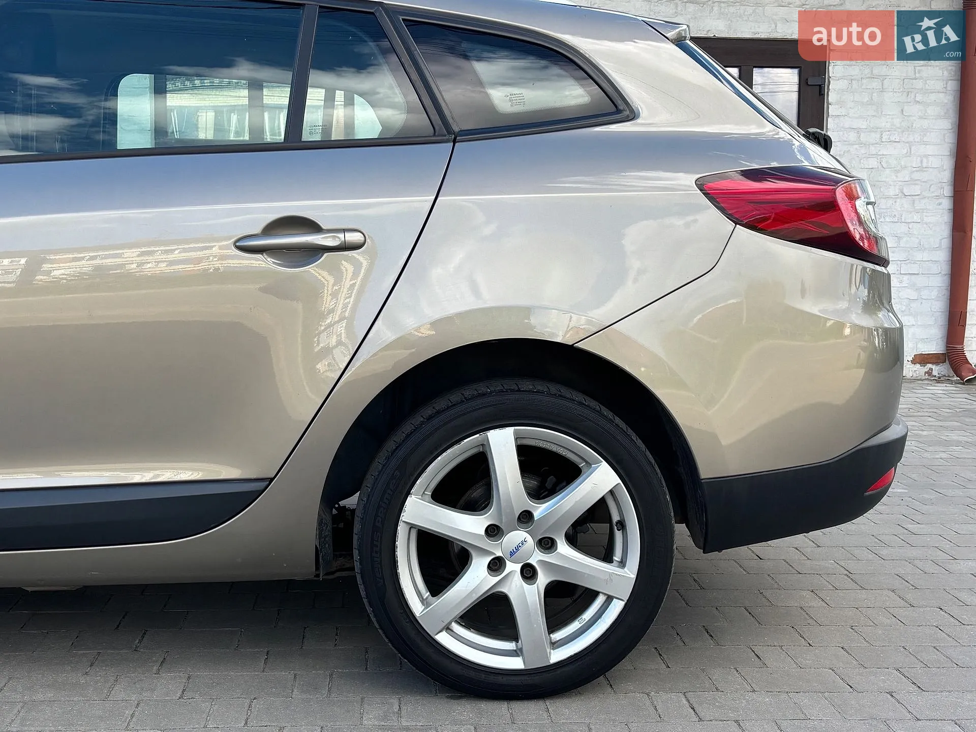 2012 Renault Megane - мініатюра 12