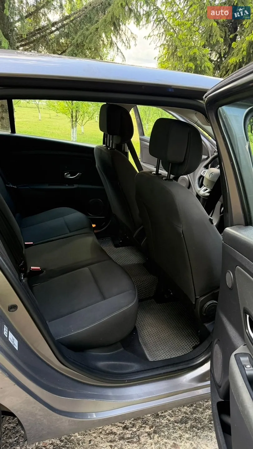 2011 Renault Megane - мініатюра 9