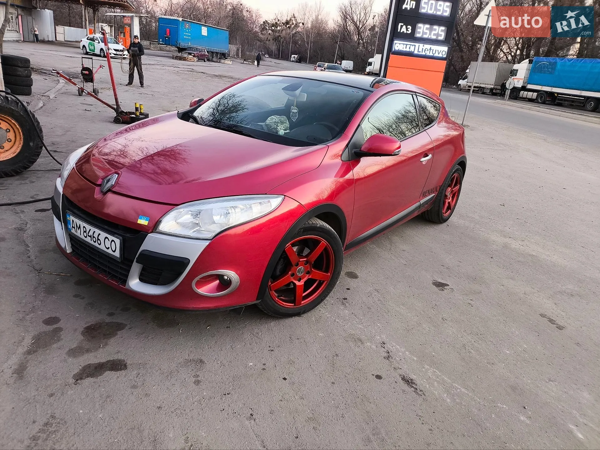 2010 Renault Megane - мініатюра 11
