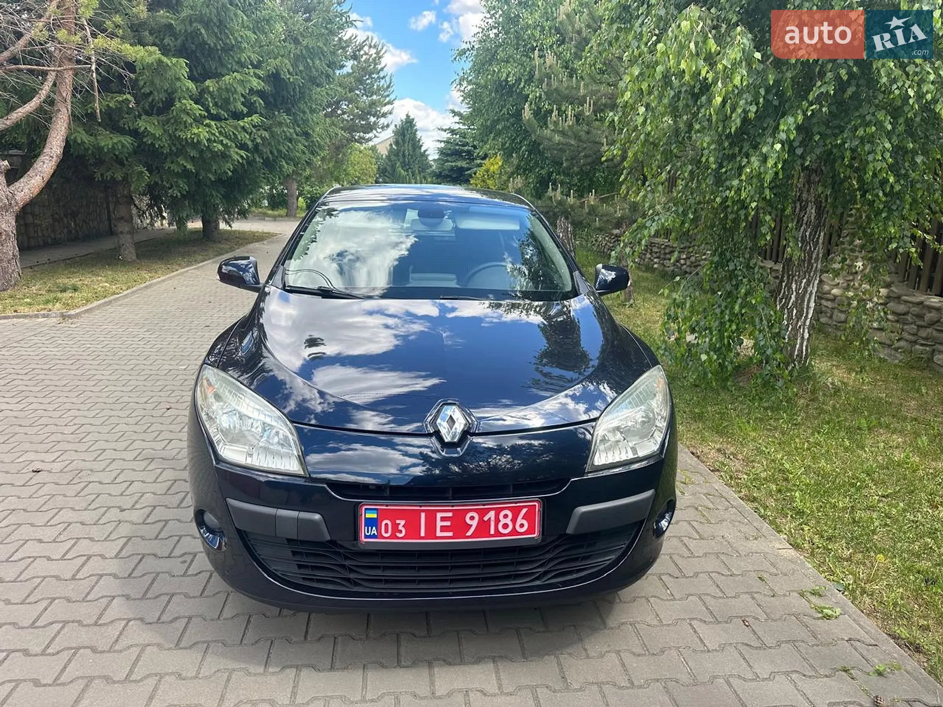 2010 Renault Megane - мініатюра 11