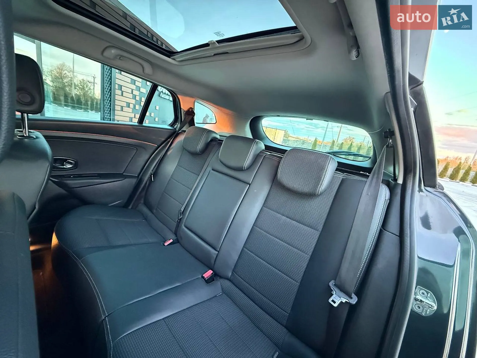 2012 Renault Megane - мініатюра 48