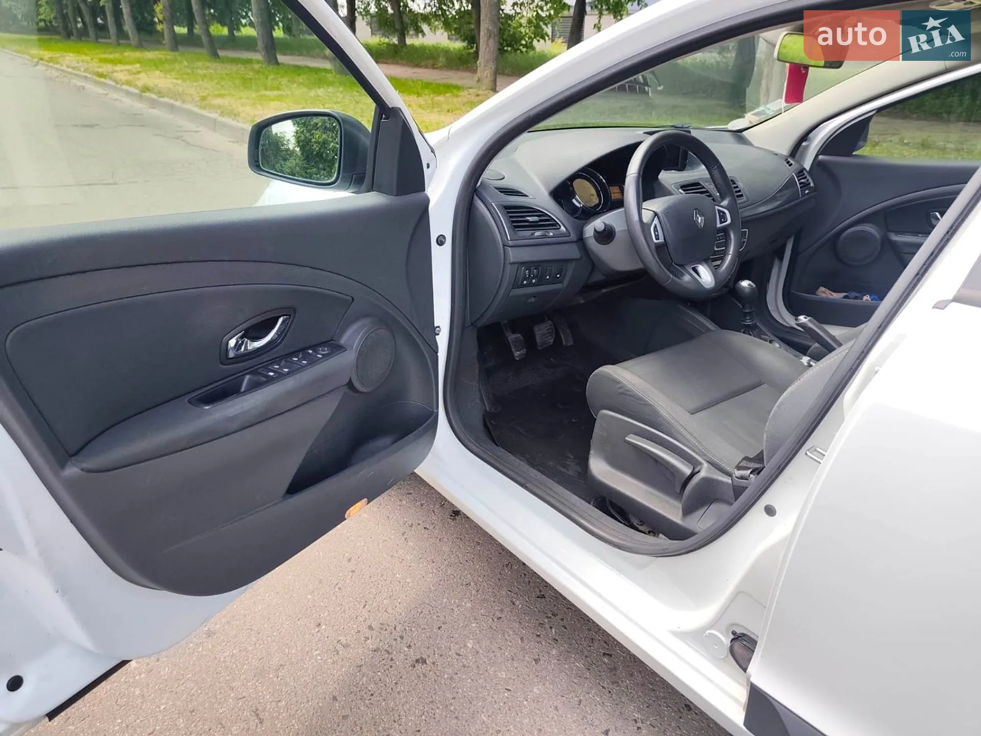 2012 Renault Megane - мініатюра 18