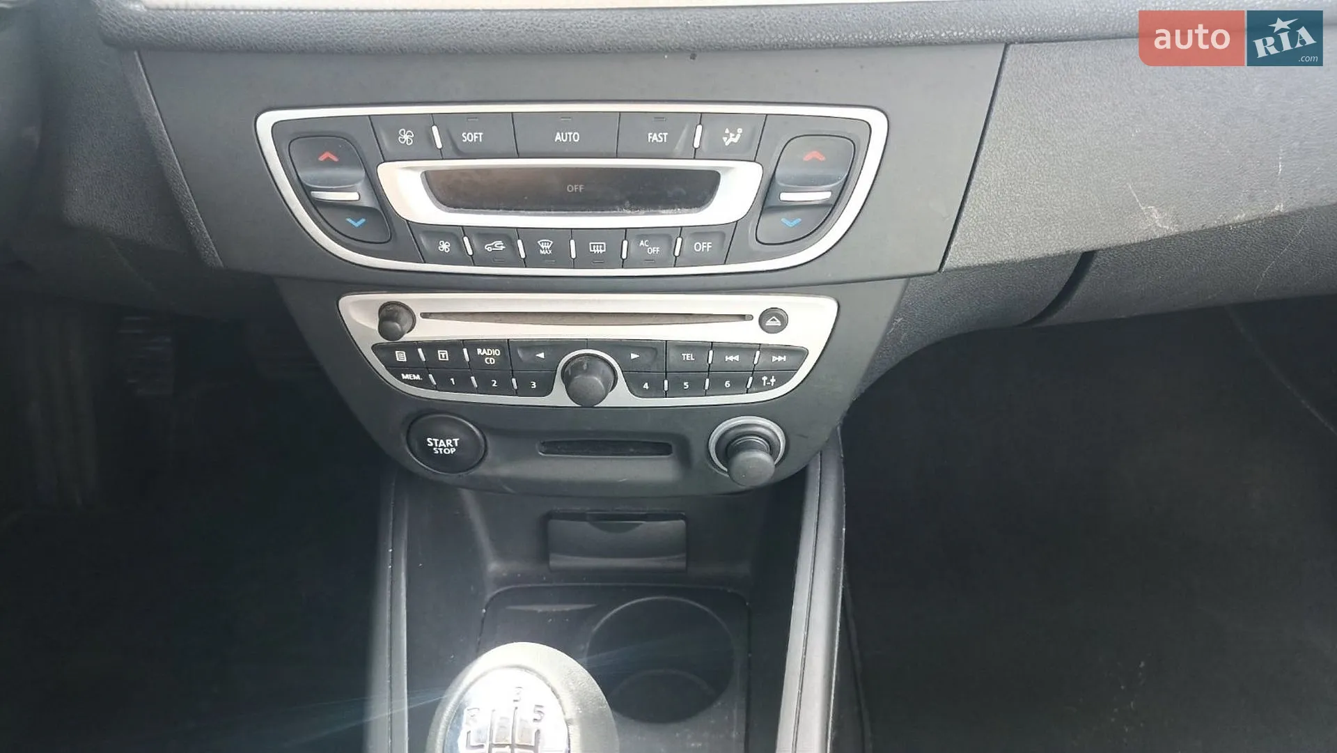 2010 Renault Megane - мініатюра 25
