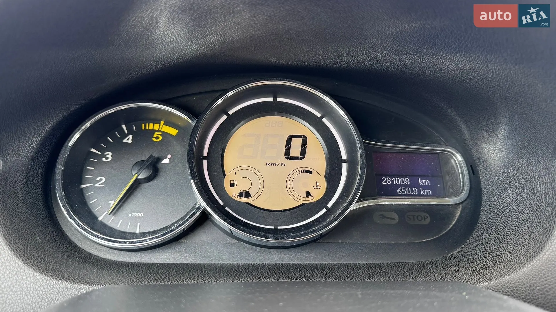 2011 Renault Megane - мініатюра 13