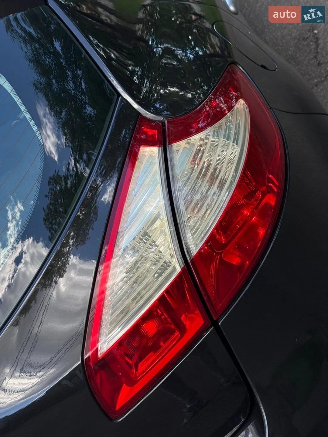 2010 Renault Megane - мініатюра 34