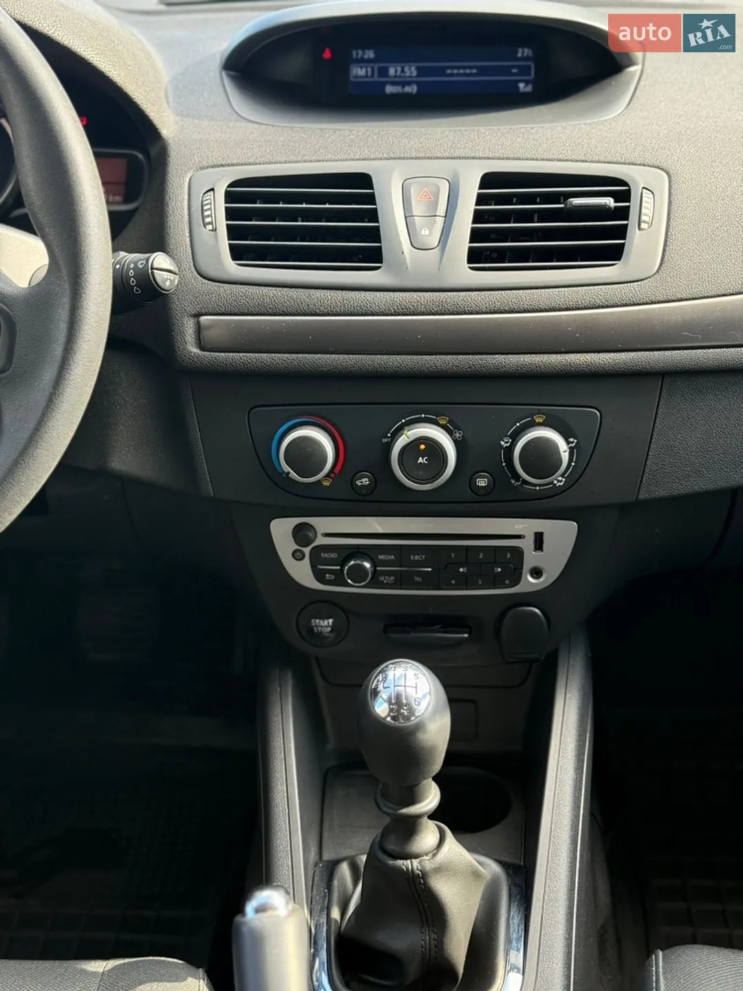 2014 Renault Megane - мініатюра 25