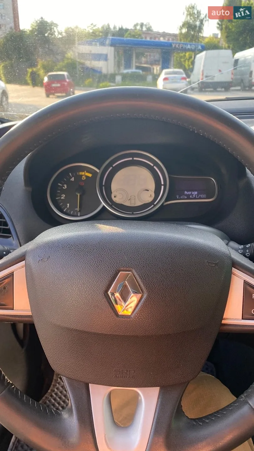 2011 Renault Megane - мініатюра 13