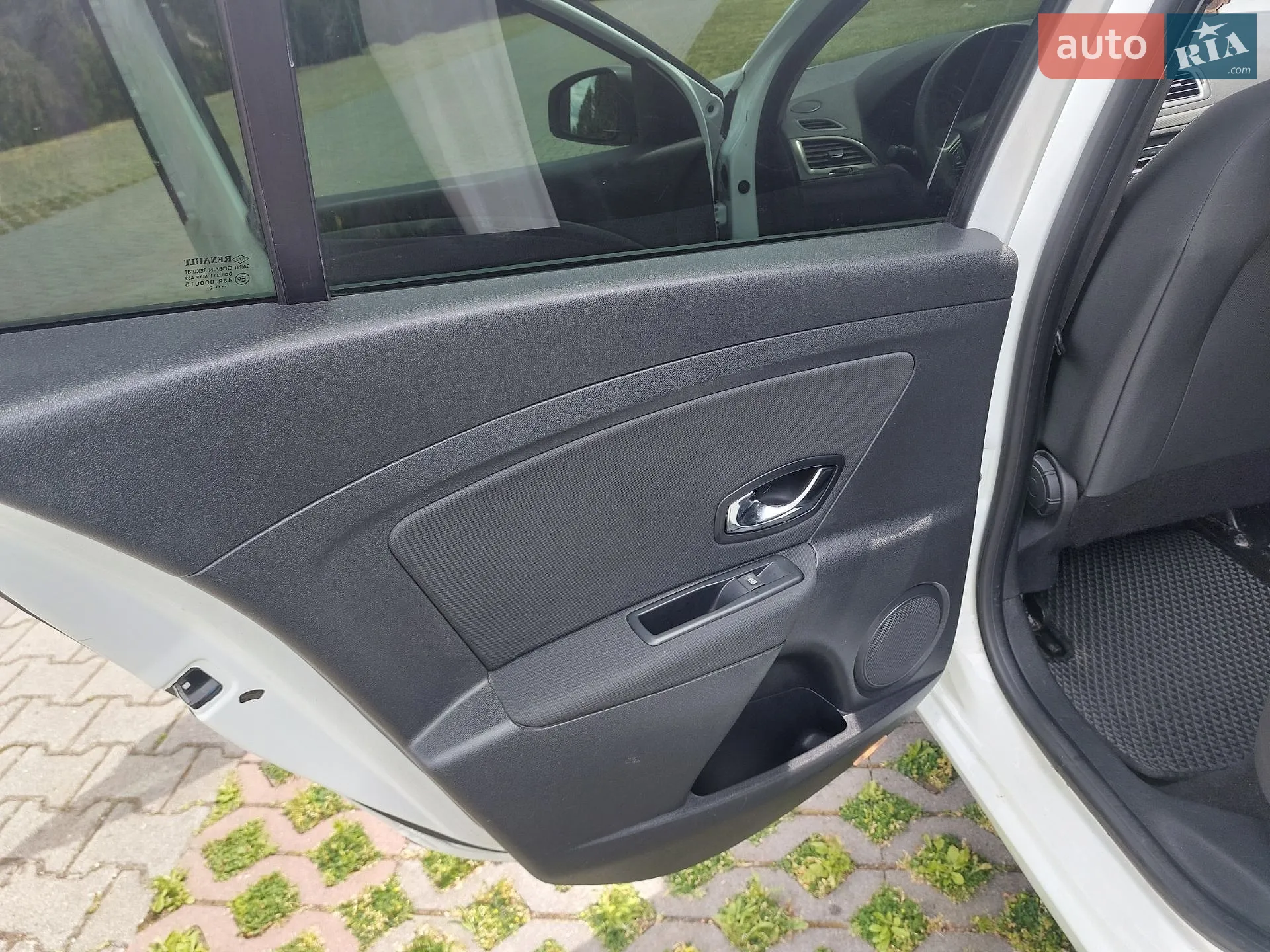 2012 Renault Megane - мініатюра 17