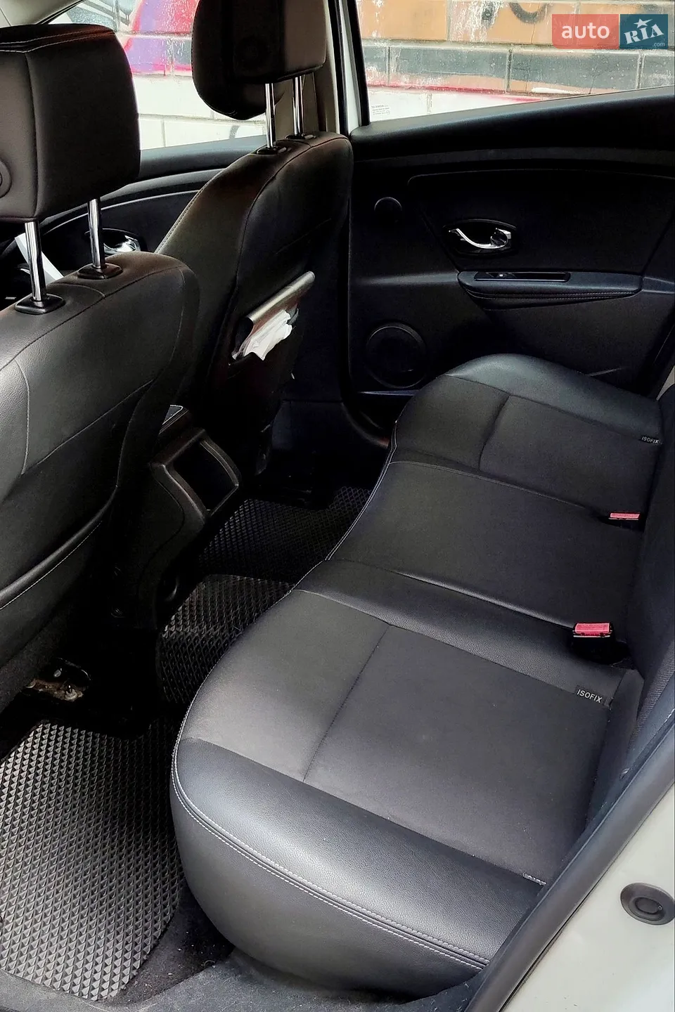 2012 Renault Megane - мініатюра 12