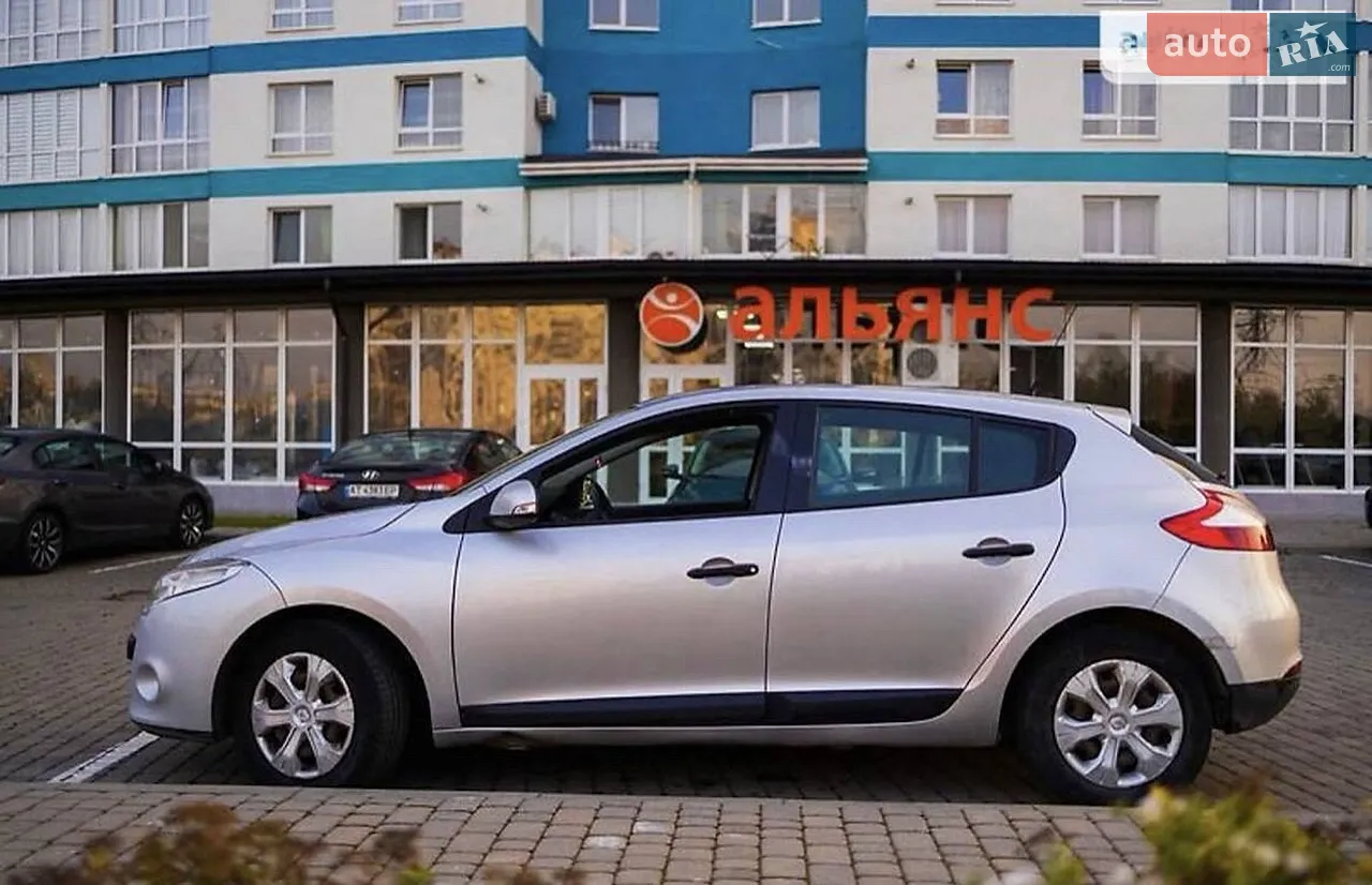 2010 Renault Megane - мініатюра 15